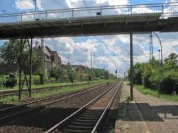 Bahnhof mit Brücke_2